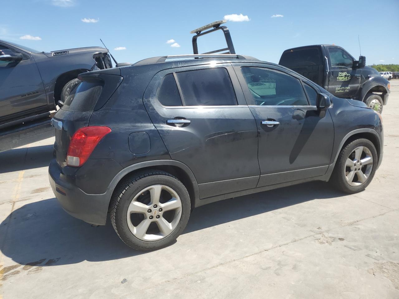 Photo 2 VIN: KL7CJNSB3FB253748 - CHEVROLET TRAX 