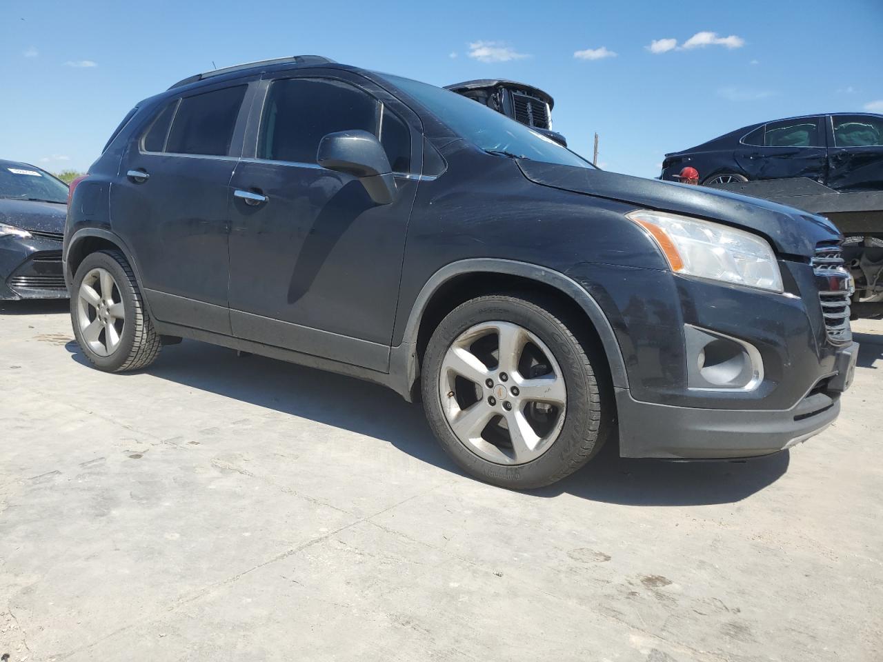 Photo 3 VIN: KL7CJNSB3FB253748 - CHEVROLET TRAX 