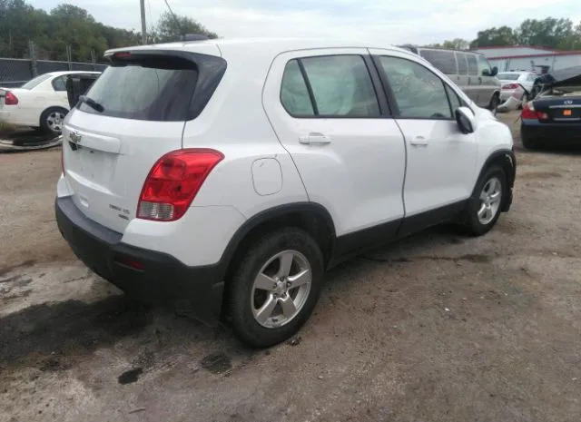 Photo 3 VIN: KL7CJNSB3GB677903 - CHEVROLET TRAX 