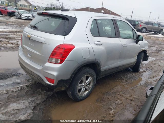 Photo 3 VIN: KL7CJNSB3HB102072 - CHEVROLET TRAX 