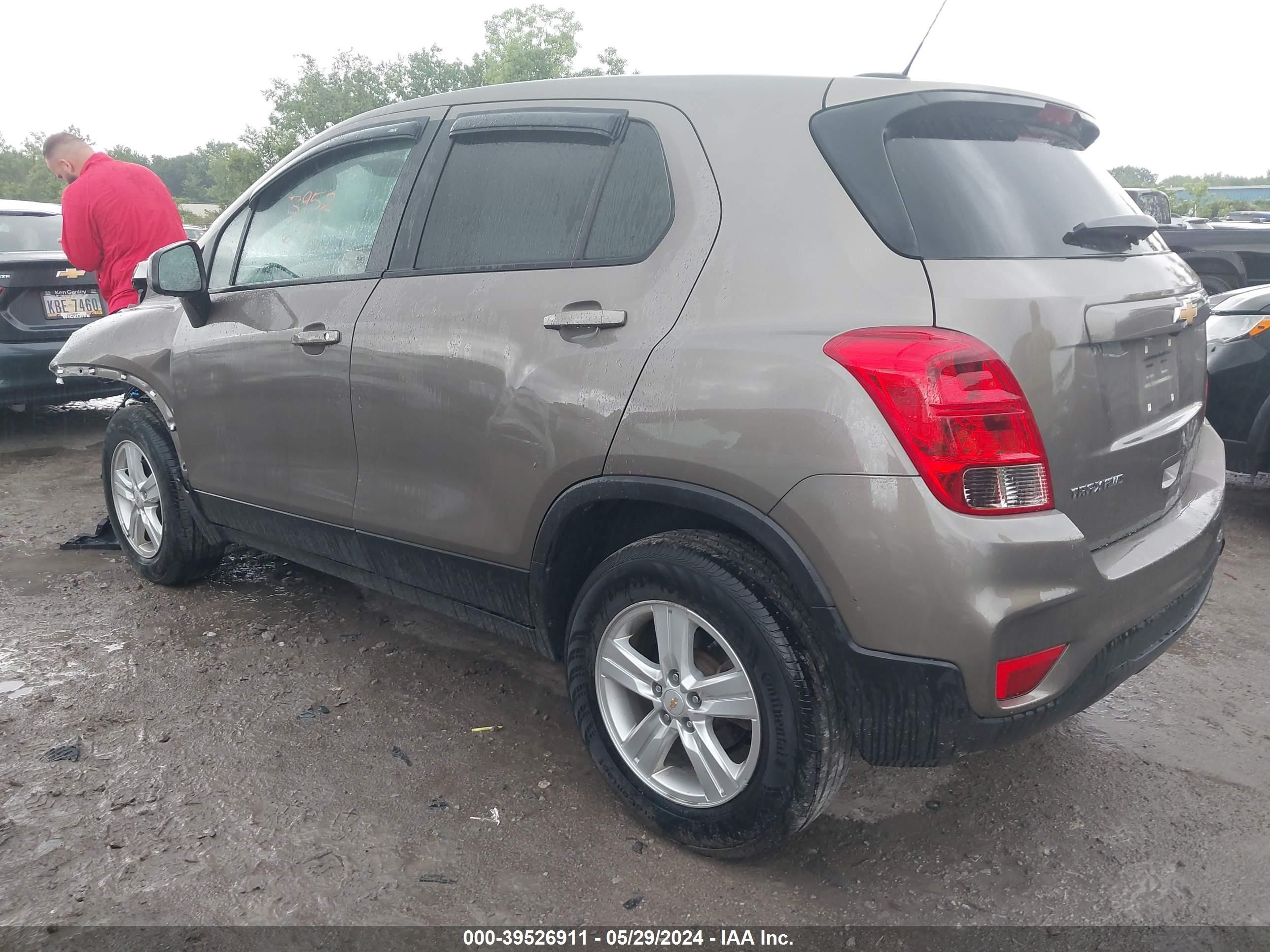 Photo 2 VIN: KL7CJNSB4MB317714 - CHEVROLET TRAX 