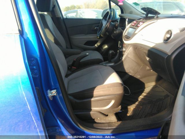 Photo 4 VIN: KL7CJNSB7GB757107 - CHEVROLET TRAX 