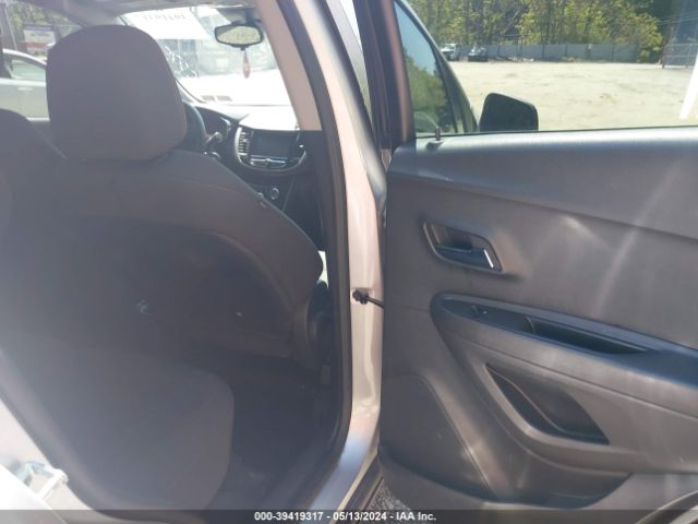 Photo 7 VIN: KL7CJNSB8HB252825 - CHEVROLET TRAX 