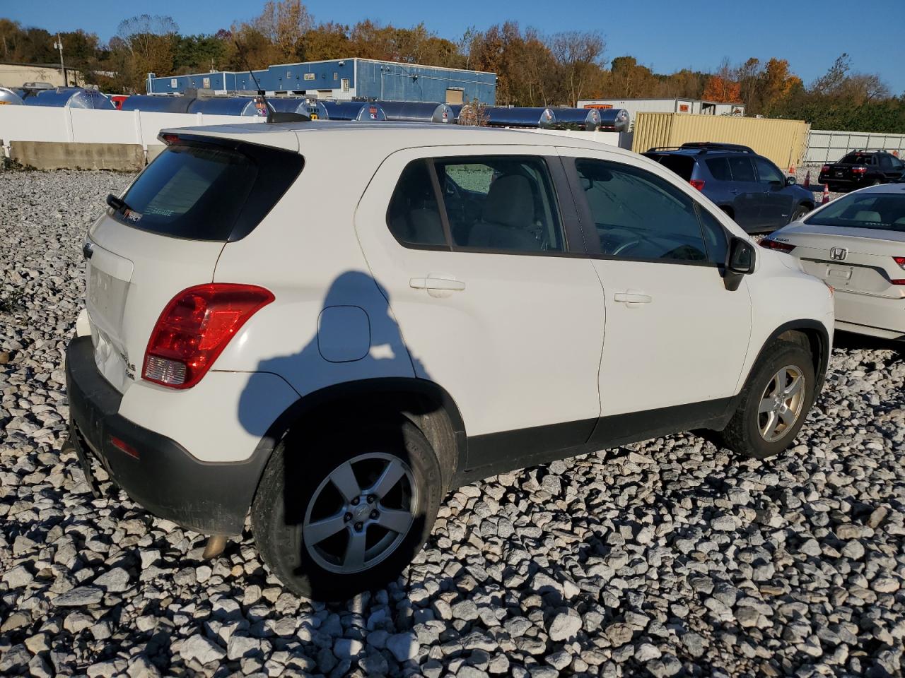 Photo 2 VIN: KL7CJNSB9GB532669 - CHEVROLET TRAX 