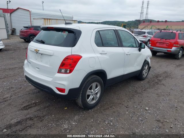 Photo 3 VIN: KL7CJNSB9JB724438 - CHEVROLET TRAX 