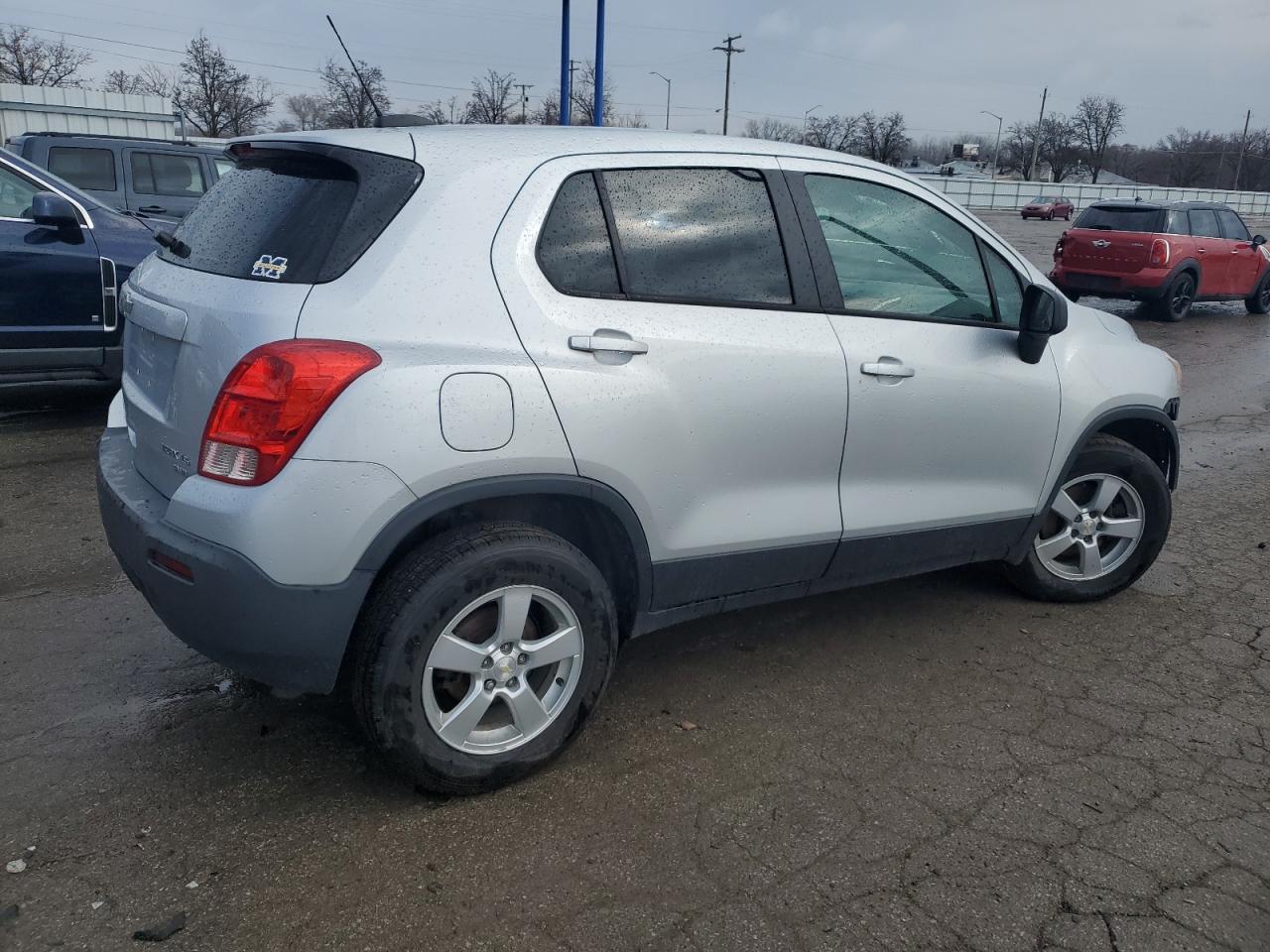 Photo 2 VIN: KL7CJNSBXGB528453 - CHEVROLET TRAX 