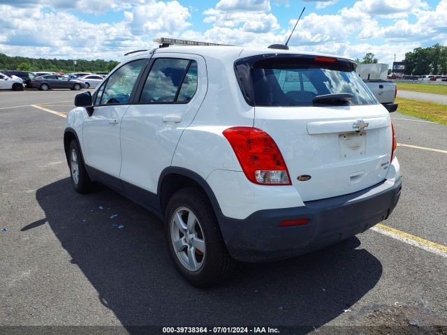 Photo 2 VIN: KL7CJNSBXGB648351 - CHEVROLET TRAX 