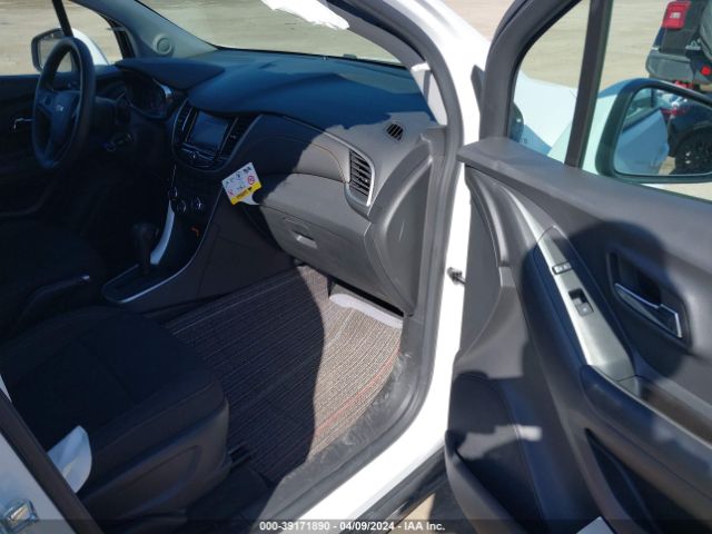 Photo 4 VIN: KL7CJNSM7NB549565 - CHEVROLET TRAX 