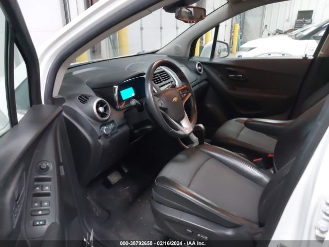 Photo 4 VIN: KL7CJPSB0GB645812 - CHEVROLET TRAX 