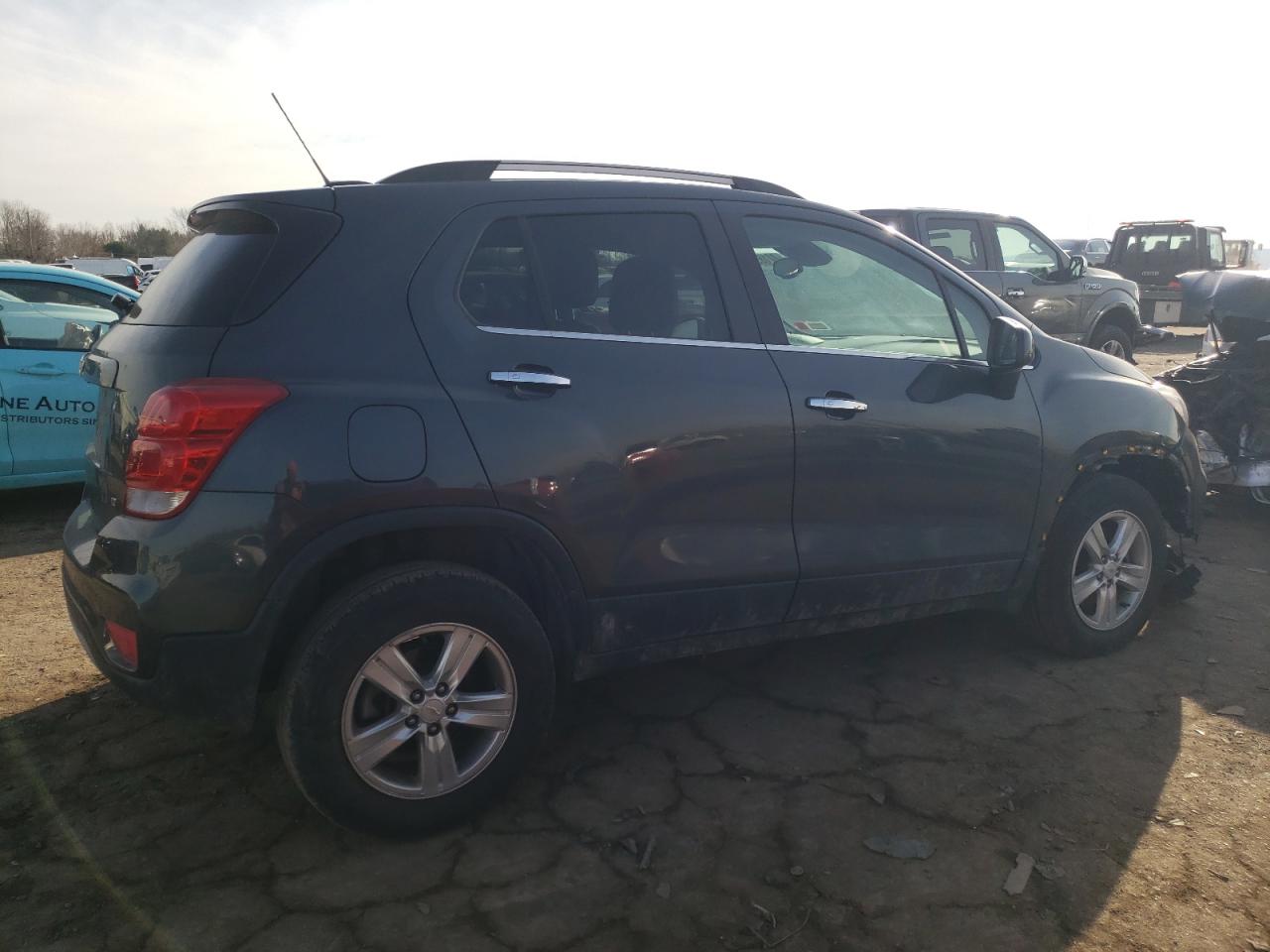 Photo 2 VIN: KL7CJPSB0JB648099 - CHEVROLET TRAX 