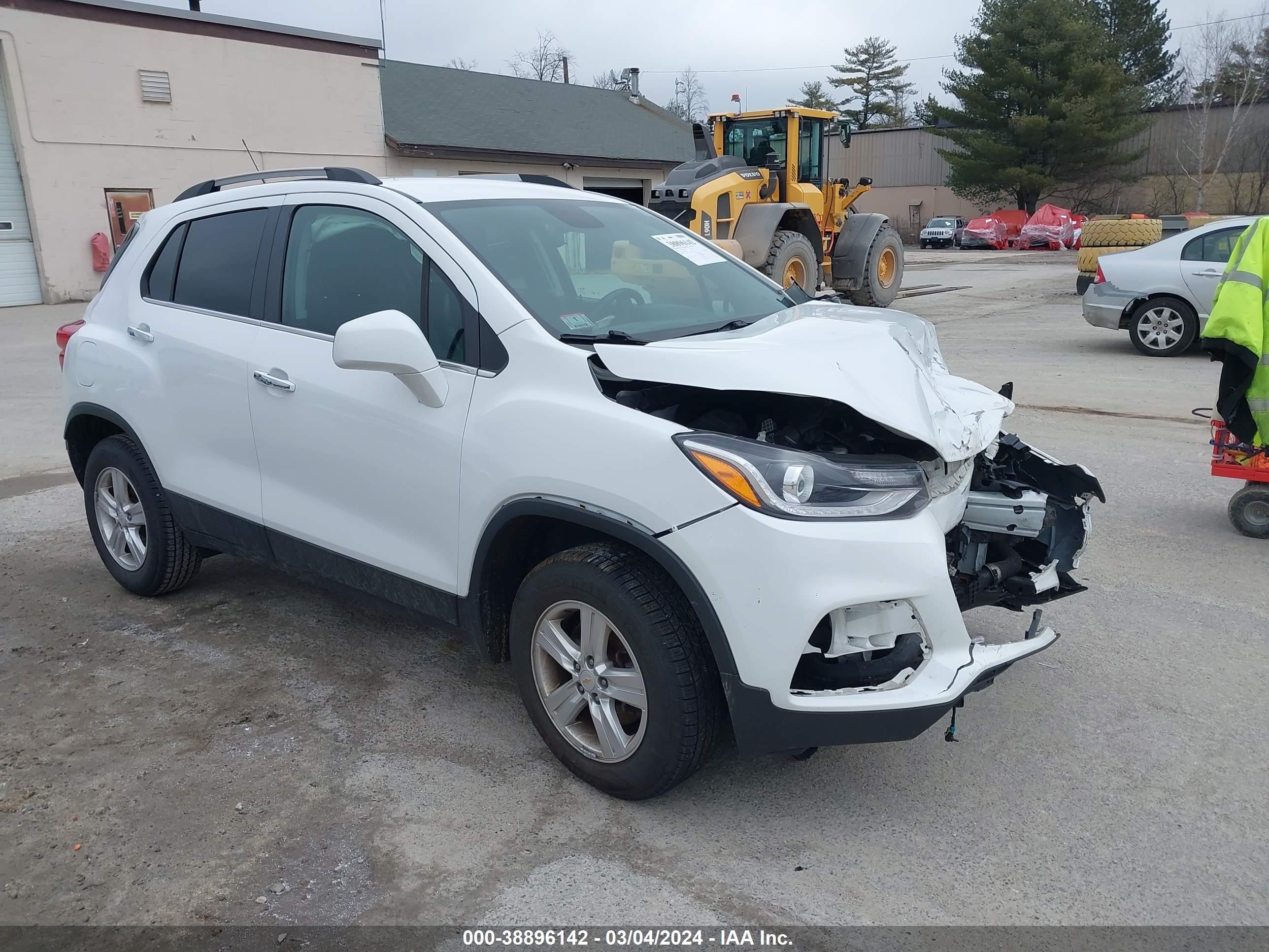 Photo 0 VIN: KL7CJPSB1JB650699 - CHEVROLET TRAX 