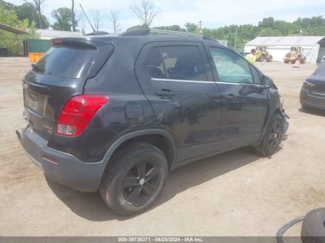 Photo 3 VIN: KL7CJPSB2GB668945 - CHEVROLET TRAX 