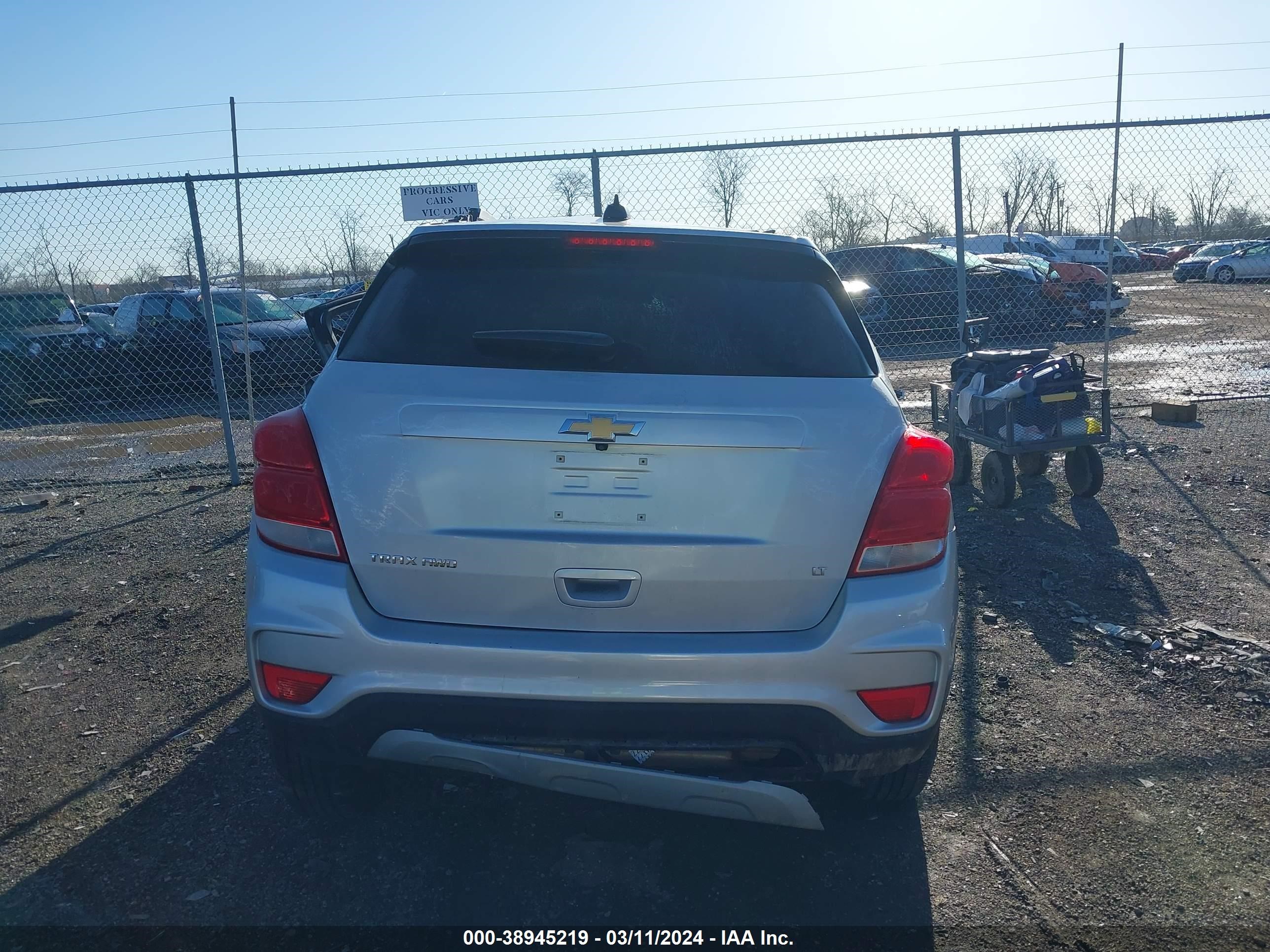 Photo 16 VIN: KL7CJPSB2KB952018 - CHEVROLET TRAX 