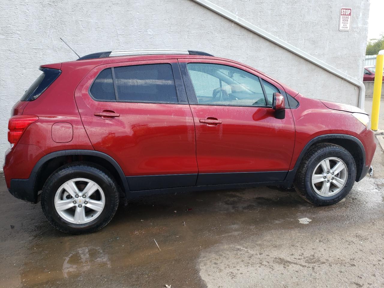 Photo 2 VIN: KL7CJPSB2MB336712 - CHEVROLET TRAX 