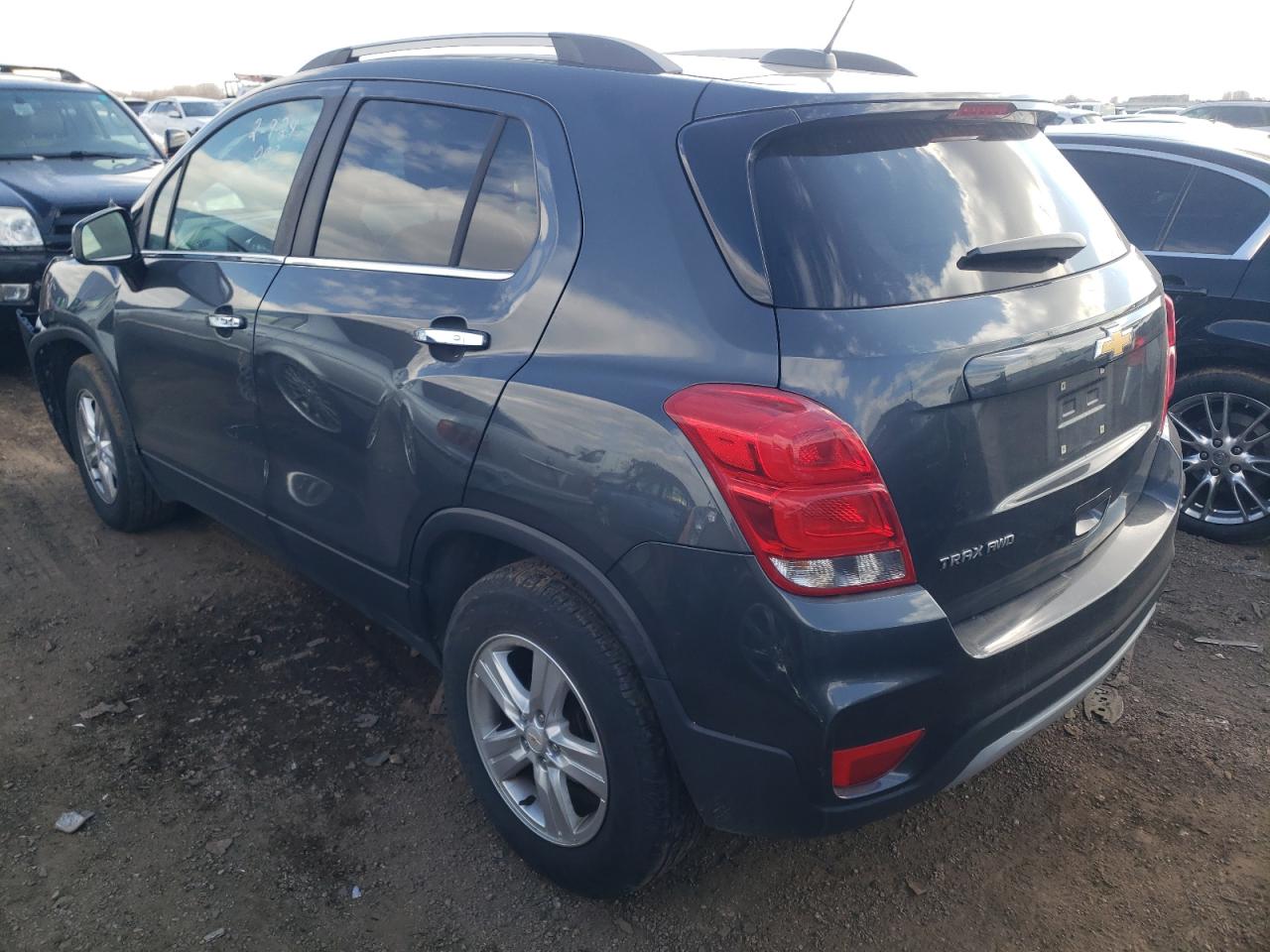 Photo 1 VIN: KL7CJPSB3JB618885 - CHEVROLET TRAX 