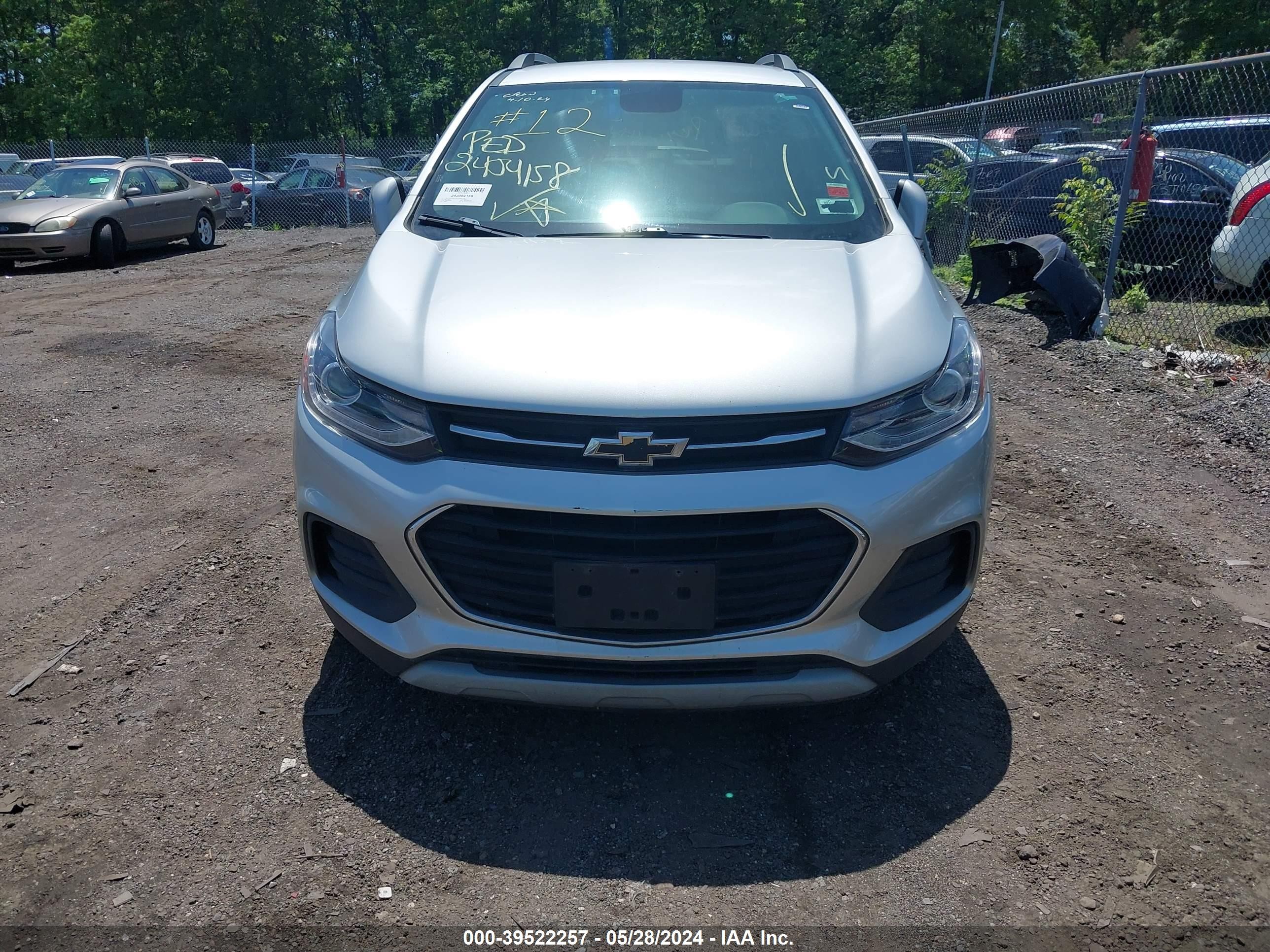 Photo 10 VIN: KL7CJPSB3JB685731 - CHEVROLET TRAX 