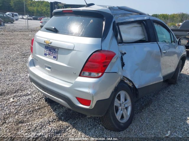 Photo 3 VIN: KL7CJPSB4JB586643 - CHEVROLET TRAX 