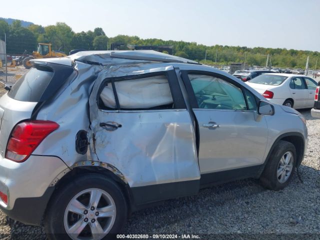 Photo 5 VIN: KL7CJPSB4JB586643 - CHEVROLET TRAX 