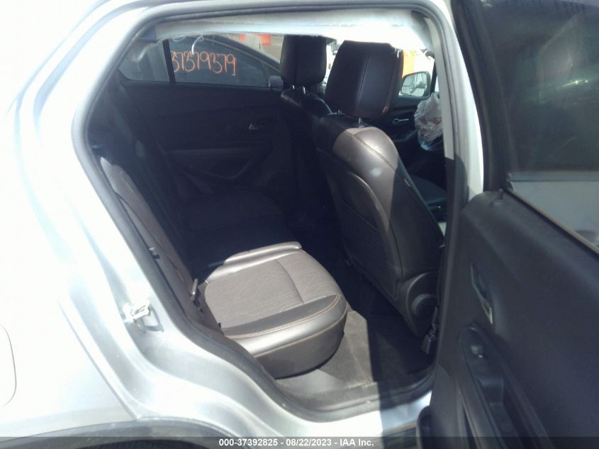 Photo 7 VIN: KL7CJPSB5JB608021 - CHEVROLET TRAX 