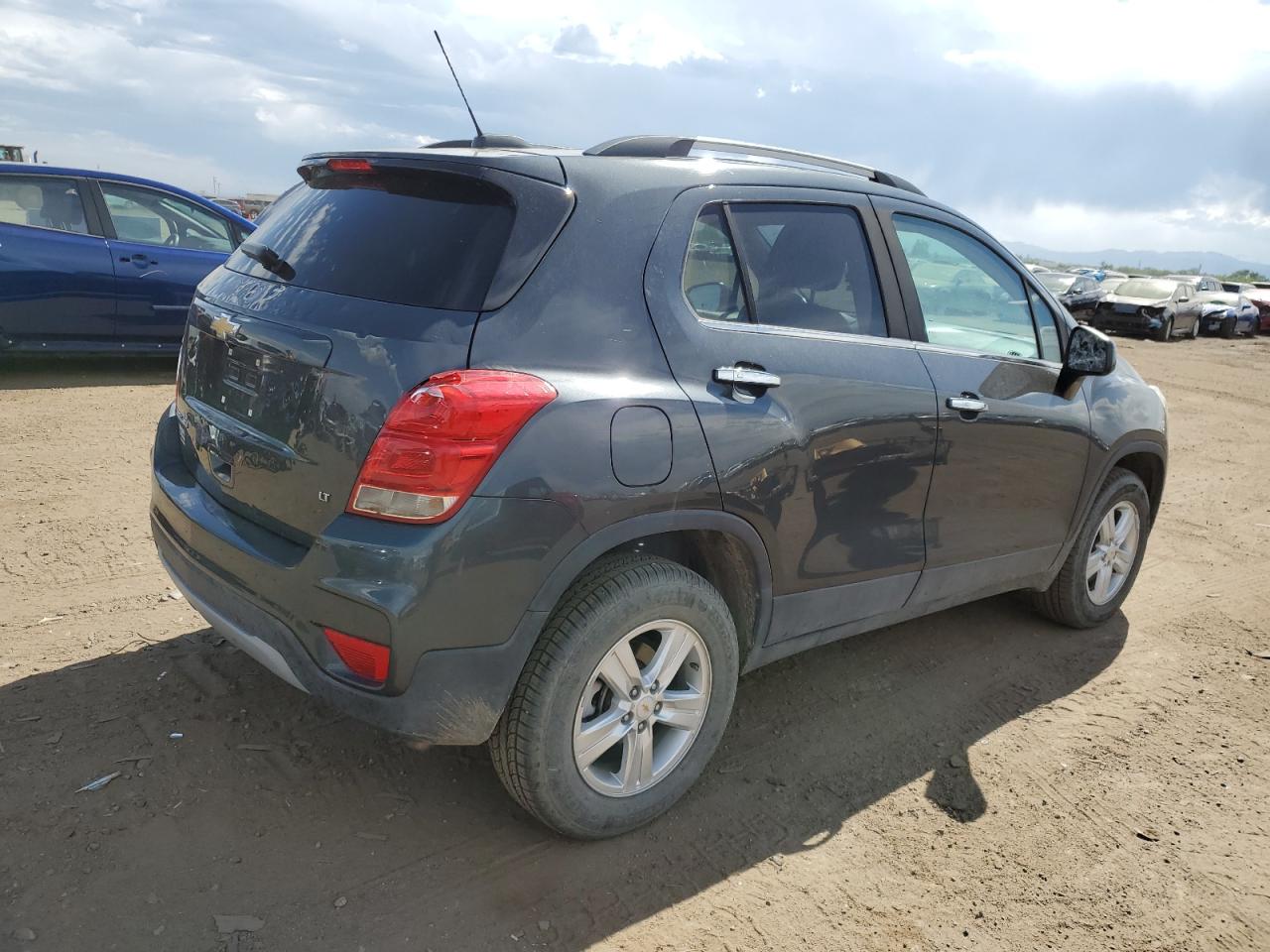 Photo 2 VIN: KL7CJPSB6JB556821 - CHEVROLET TRAX 