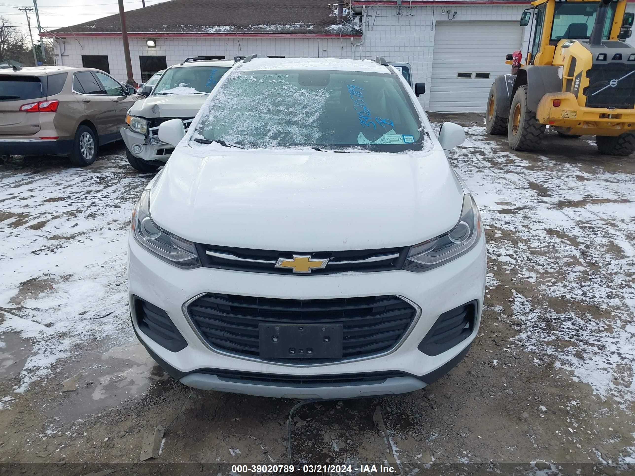 Photo 11 VIN: KL7CJPSB6JB711917 - CHEVROLET TRAX 