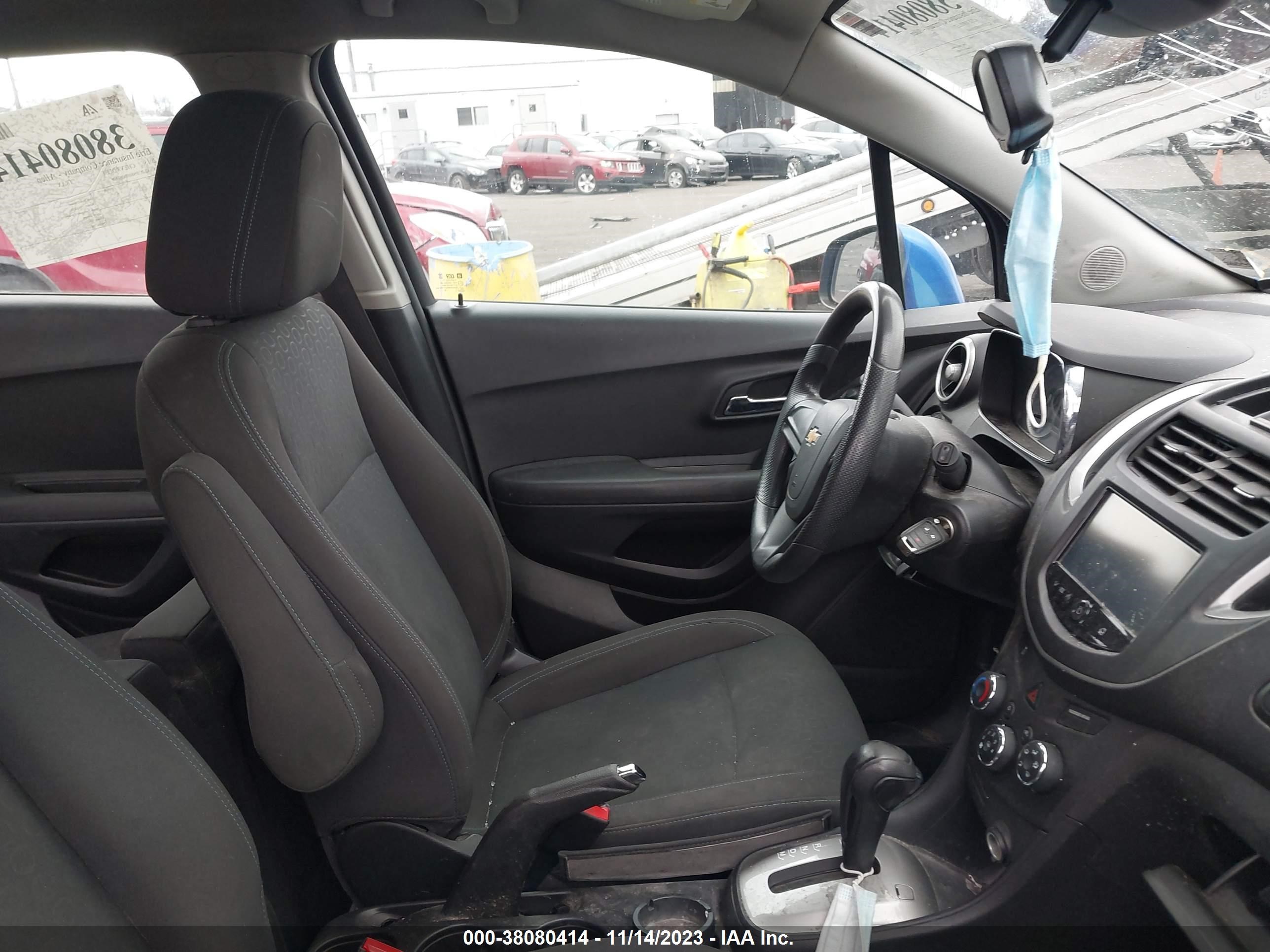 Photo 4 VIN: KL7CJPSB8FB261498 - CHEVROLET TRAX 