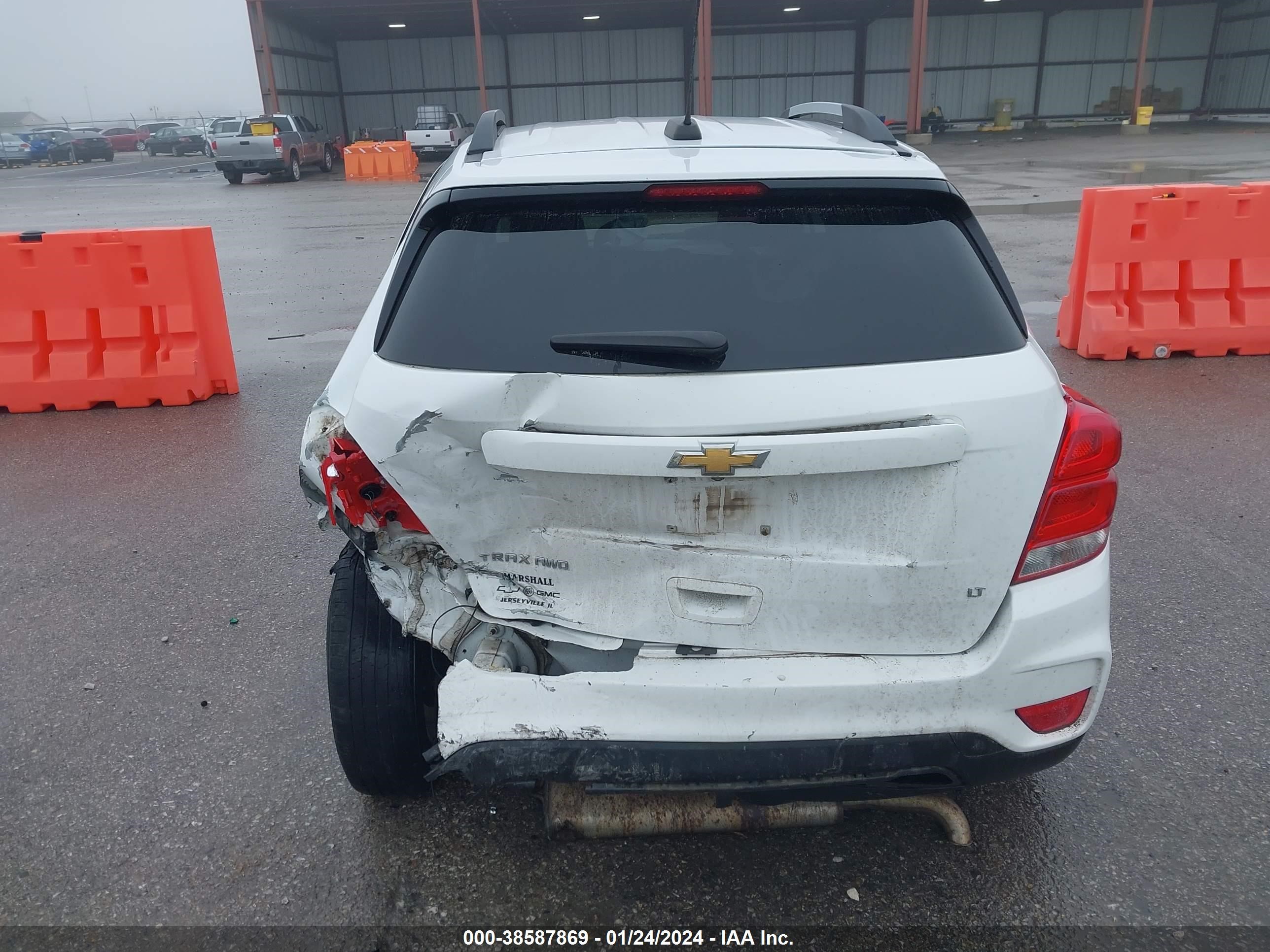 Photo 15 VIN: KL7CJPSB8JB648836 - CHEVROLET TRAX 