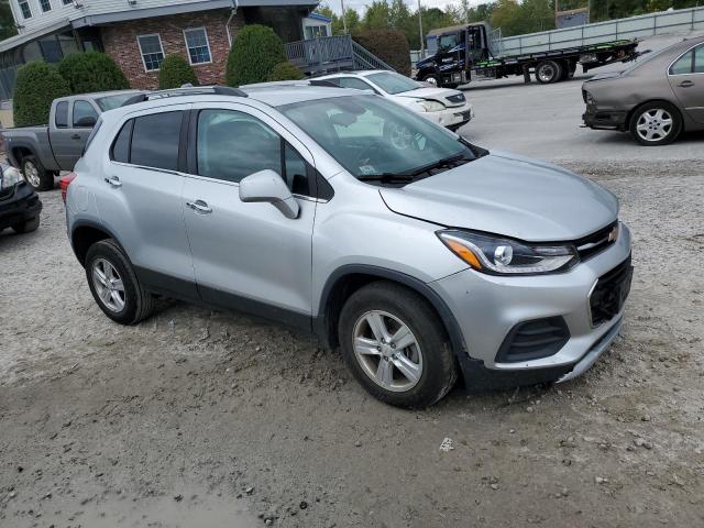 Photo 3 VIN: KL7CJPSB8JB704869 - CHEVROLET TRAX 1LT 