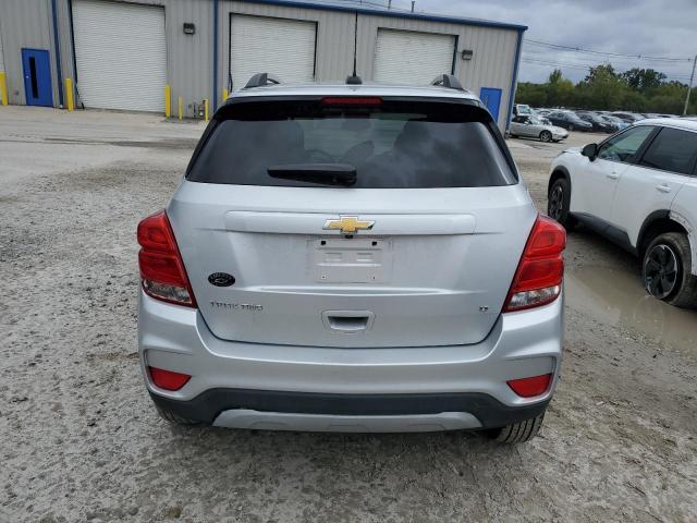 Photo 5 VIN: KL7CJPSB8JB704869 - CHEVROLET TRAX 1LT 