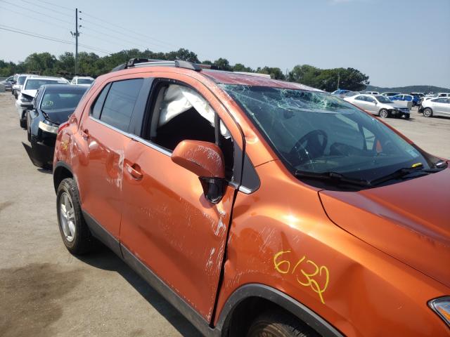 Photo 8 VIN: KL7CJPSB9GB572830 - CHEVROLET TRAX 1LT 