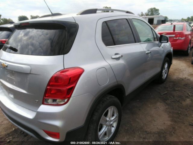 Photo 3 VIN: KL7CJPSB9JB661806 - CHEVROLET TRAX 