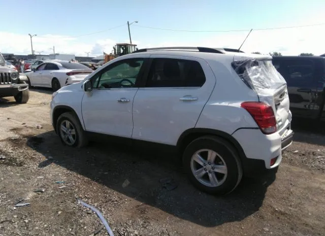 Photo 2 VIN: KL7CJPSB9JB671395 - CHEVROLET TRAX 