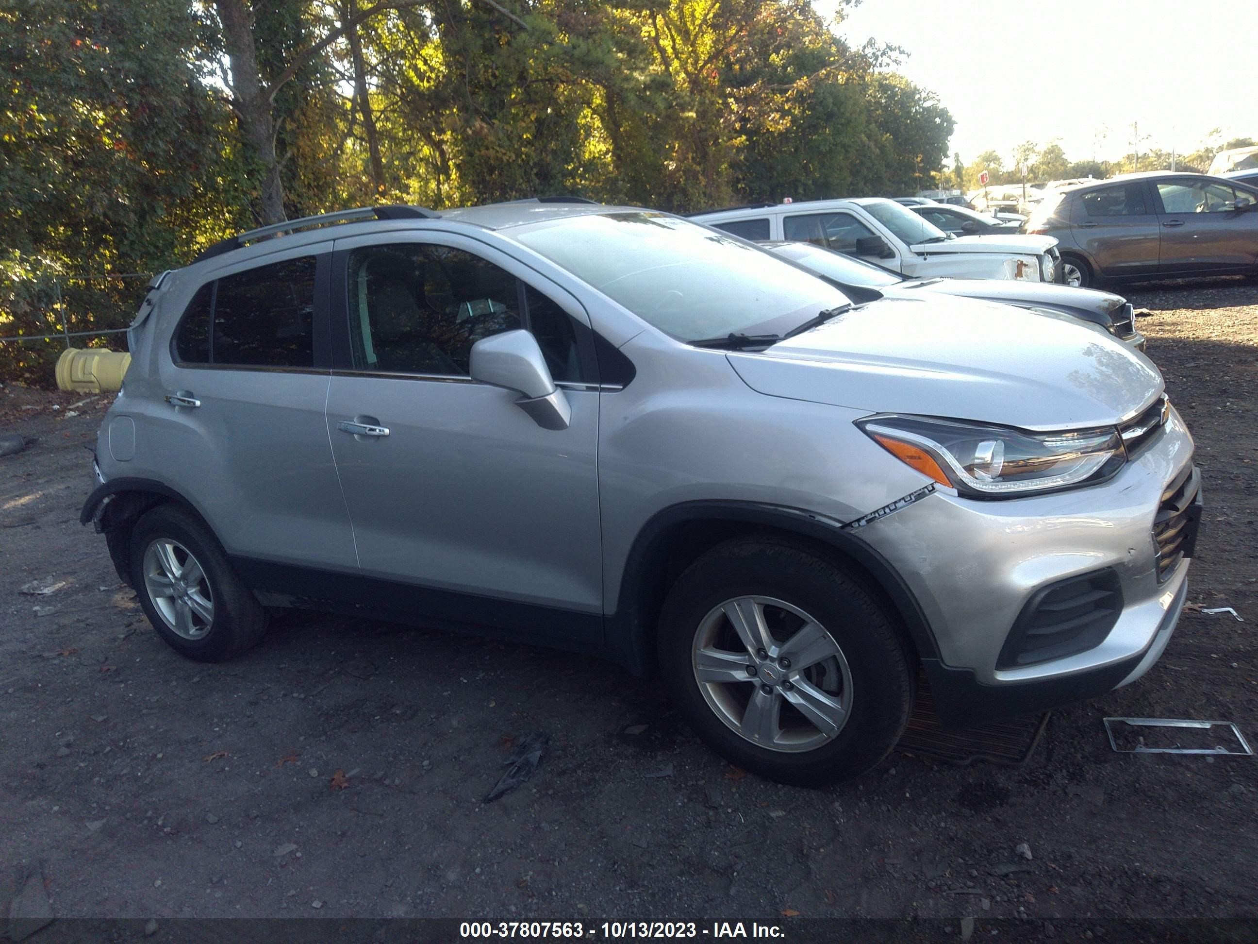 Photo 12 VIN: KL7CJPSB9JB714892 - CHEVROLET TRAX 