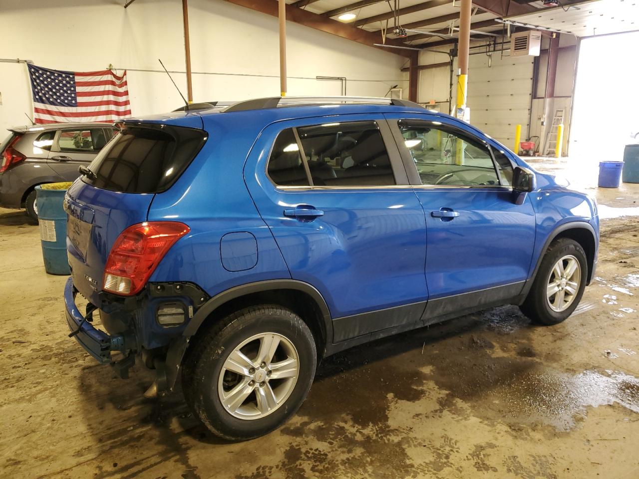 Photo 2 VIN: KL7CJPSBXGB727613 - CHEVROLET TRAX 