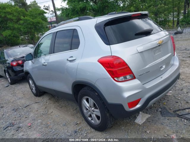 Photo 2 VIN: KL7CJPSBXJB598313 - CHEVROLET TRAX 