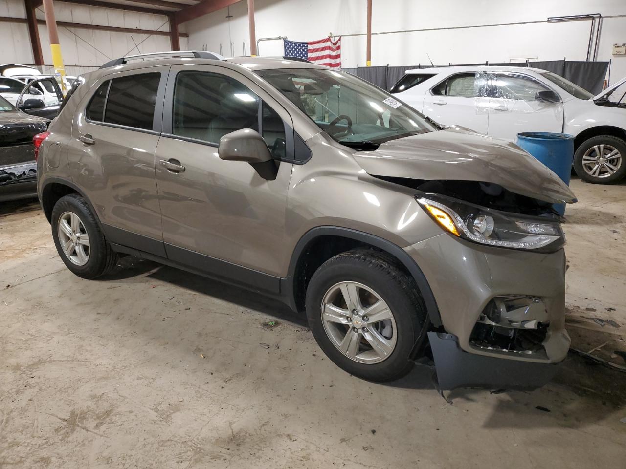 Photo 3 VIN: KL7CJPSM0NB552402 - CHEVROLET TRAX 