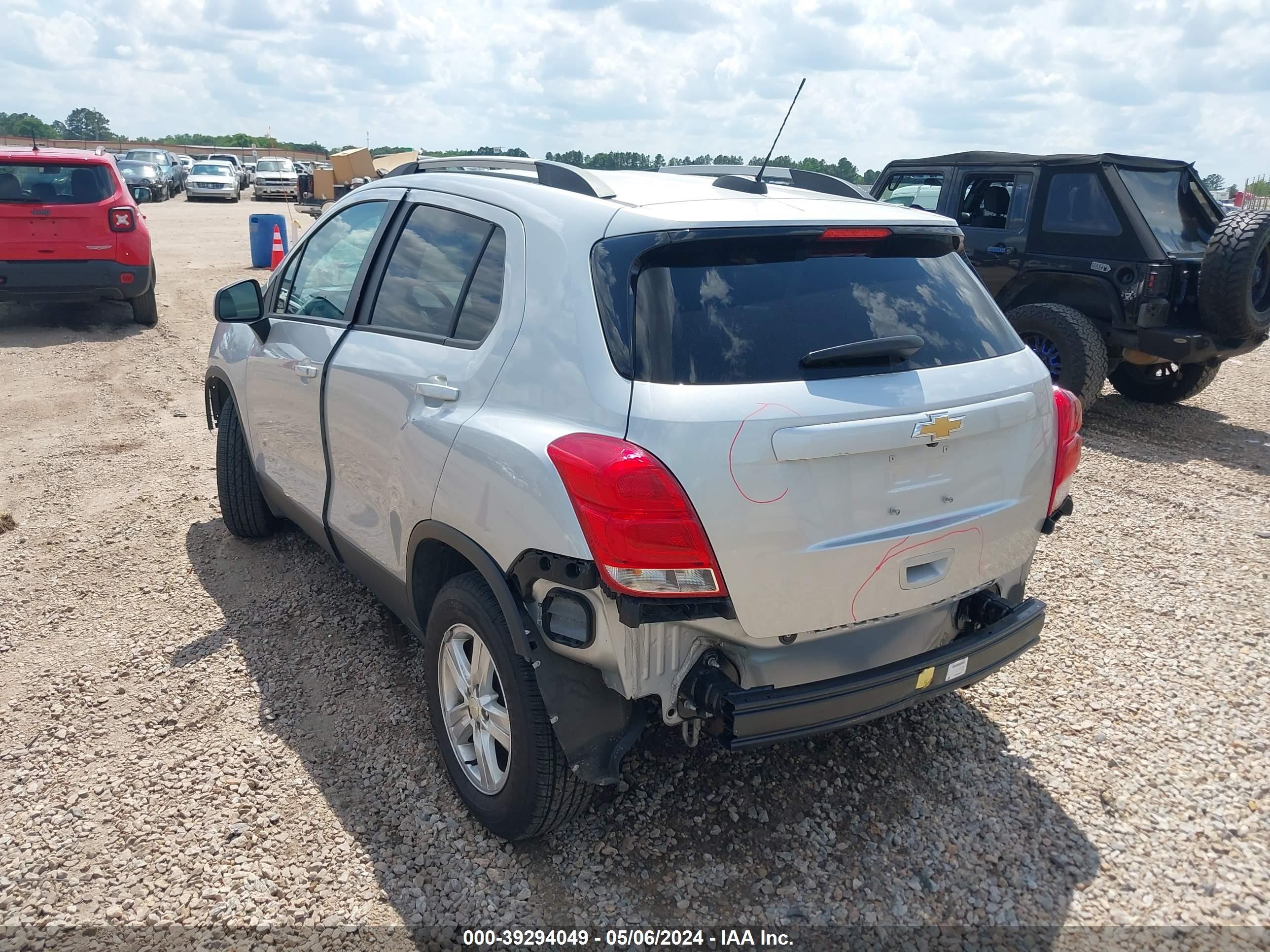 Photo 2 VIN: KL7CJPSM5MB364098 - CHEVROLET TRAX 