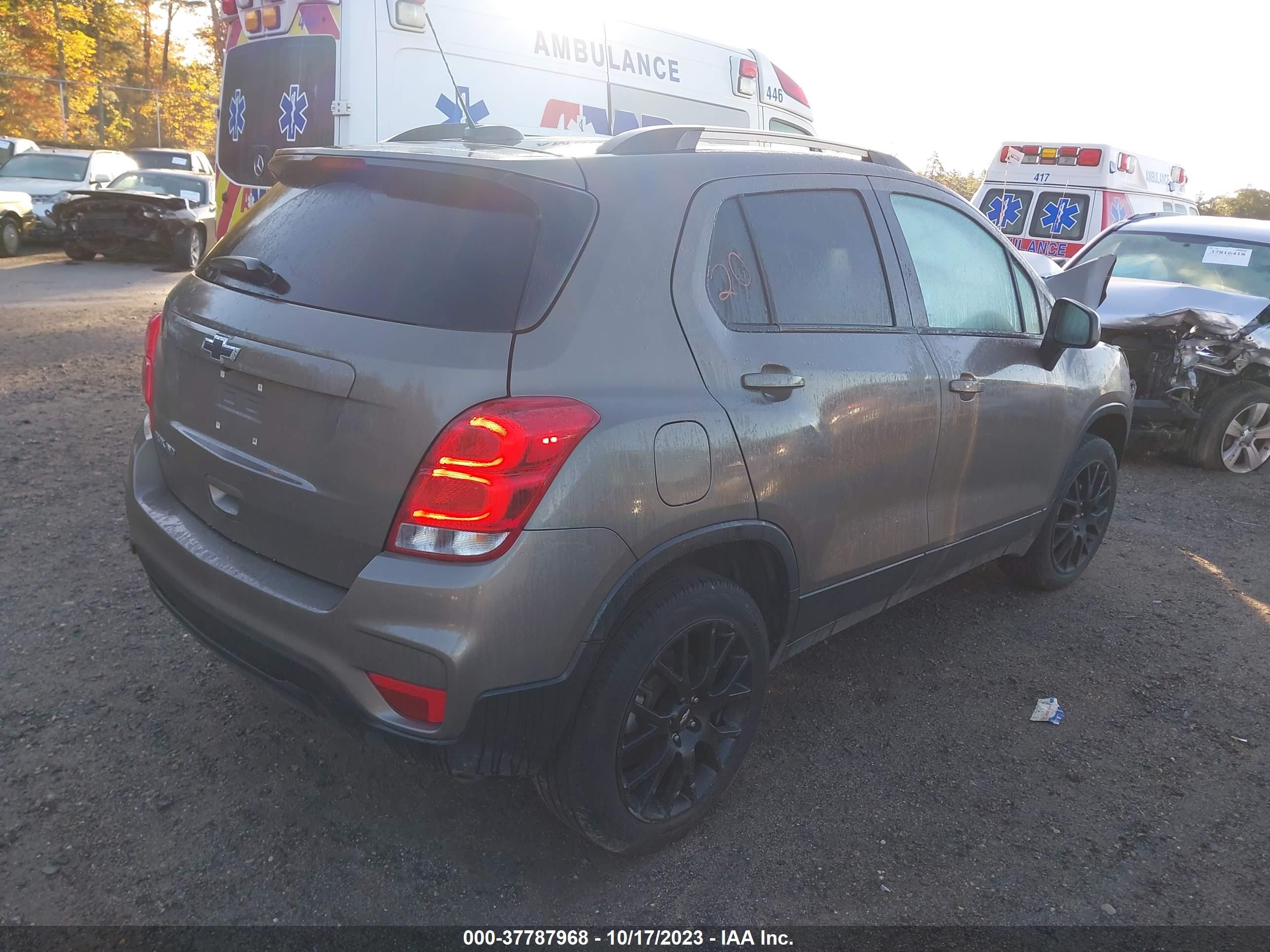 Photo 3 VIN: KL7CJPSM6NB530467 - CHEVROLET TRAX 