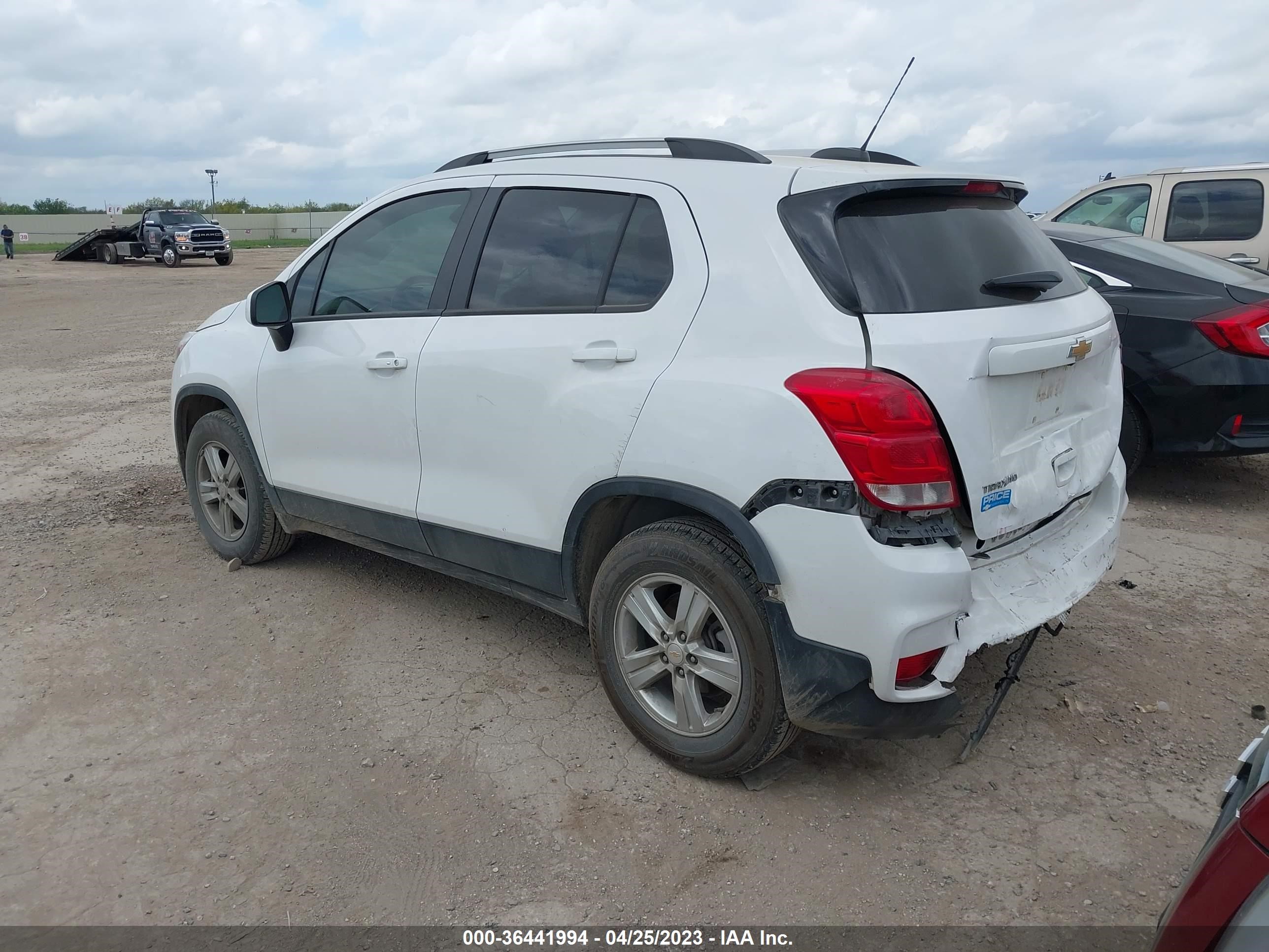 Photo 2 VIN: KL7CJPSM7NB516920 - CHEVROLET TRAX 