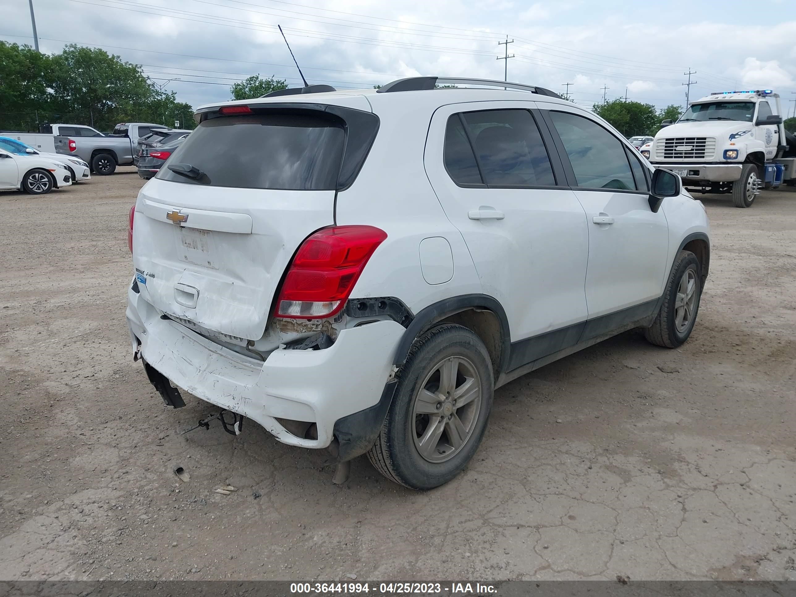 Photo 3 VIN: KL7CJPSM7NB516920 - CHEVROLET TRAX 