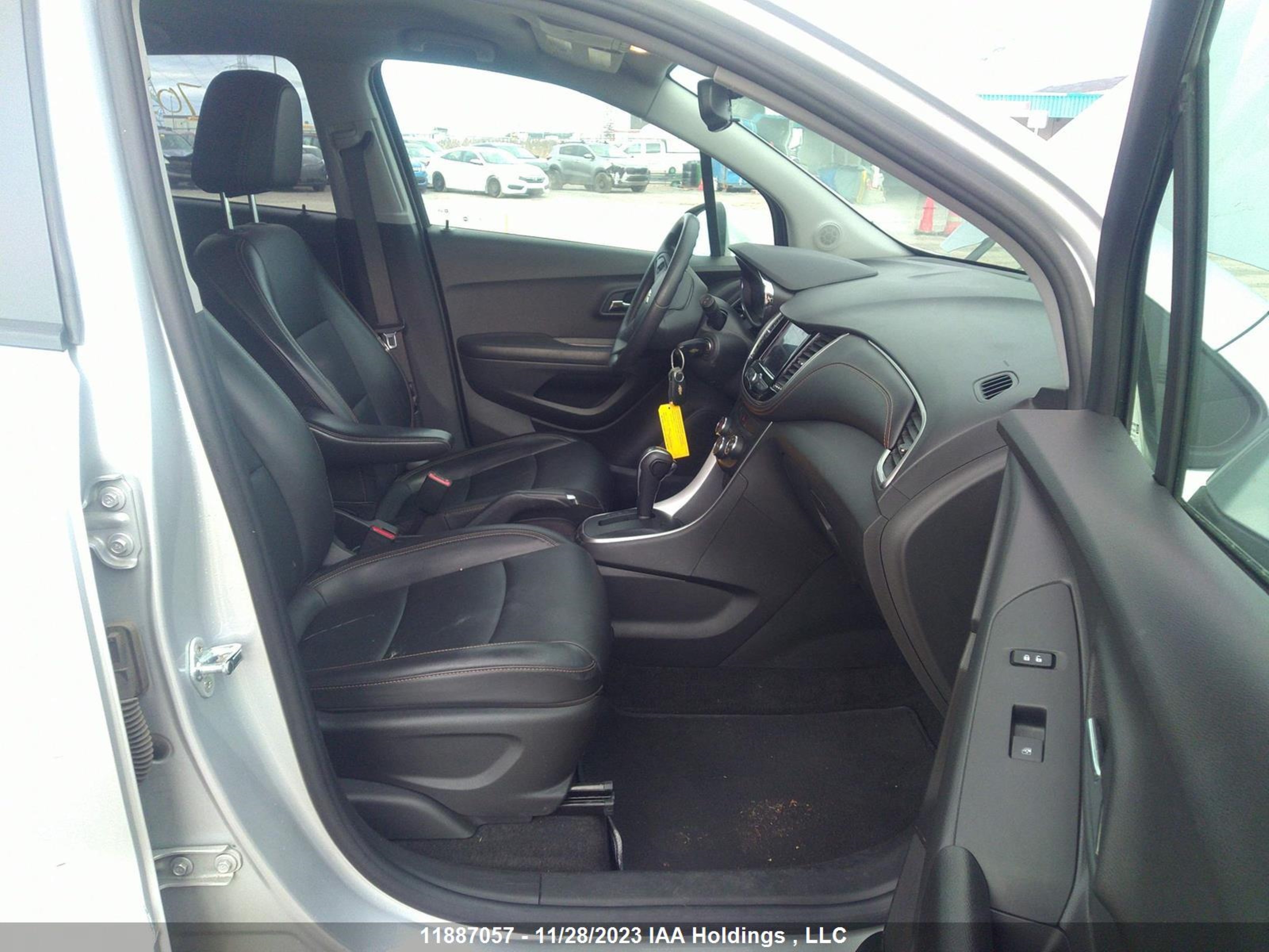 Photo 4 VIN: KL7CJPSM9MB366775 - CHEVROLET TRAX 