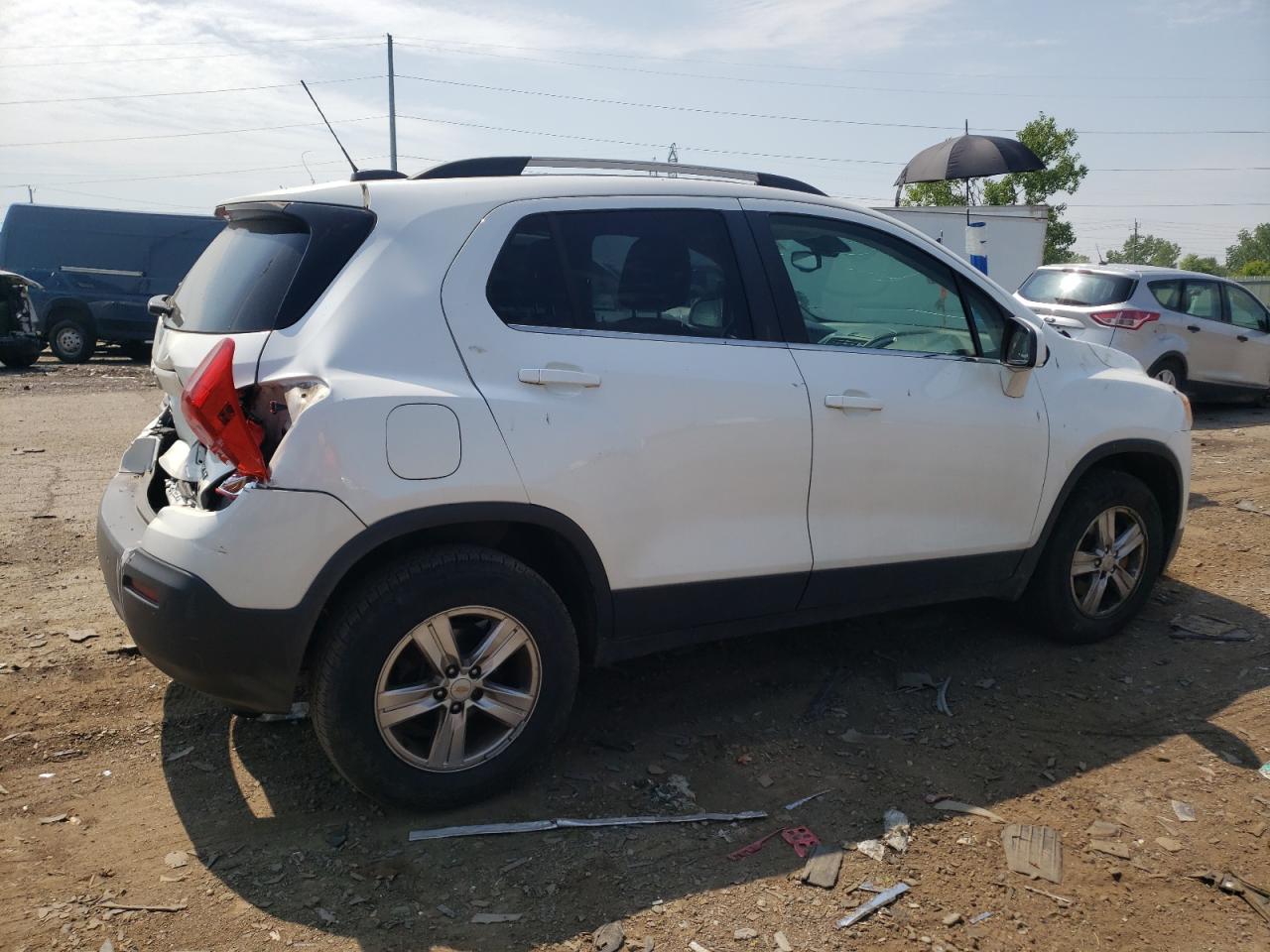 Photo 2 VIN: KL7CJRSBXFB142640 - CHEVROLET TRAX 