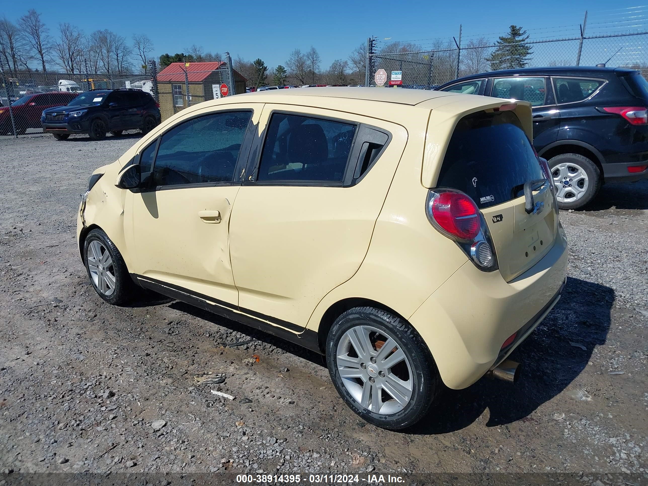 Photo 2 VIN: KL8CA6S90EC593303 - CHEVROLET SPARK 