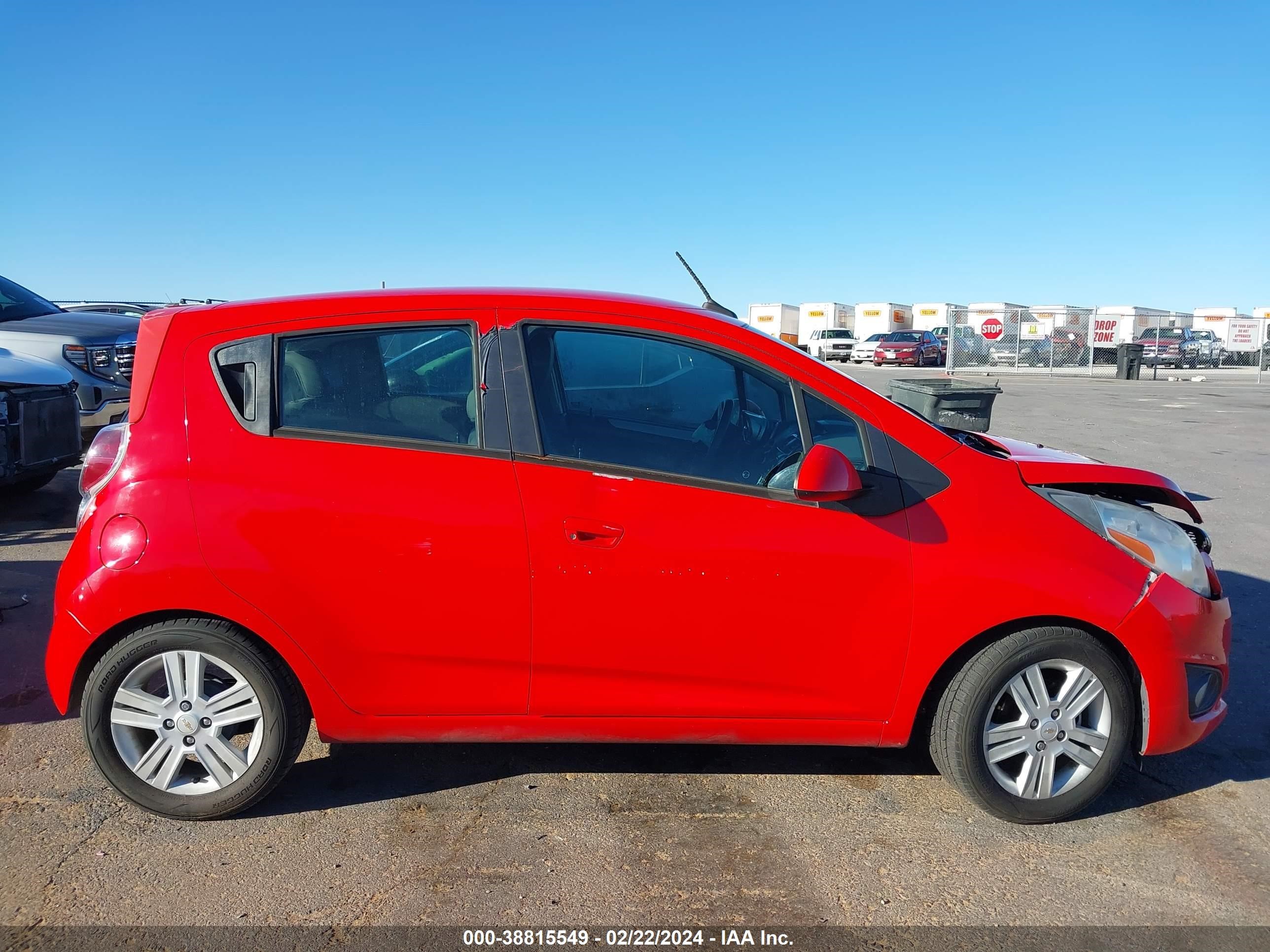 Photo 12 VIN: KL8CA6S95EC592504 - CHEVROLET SPARK 