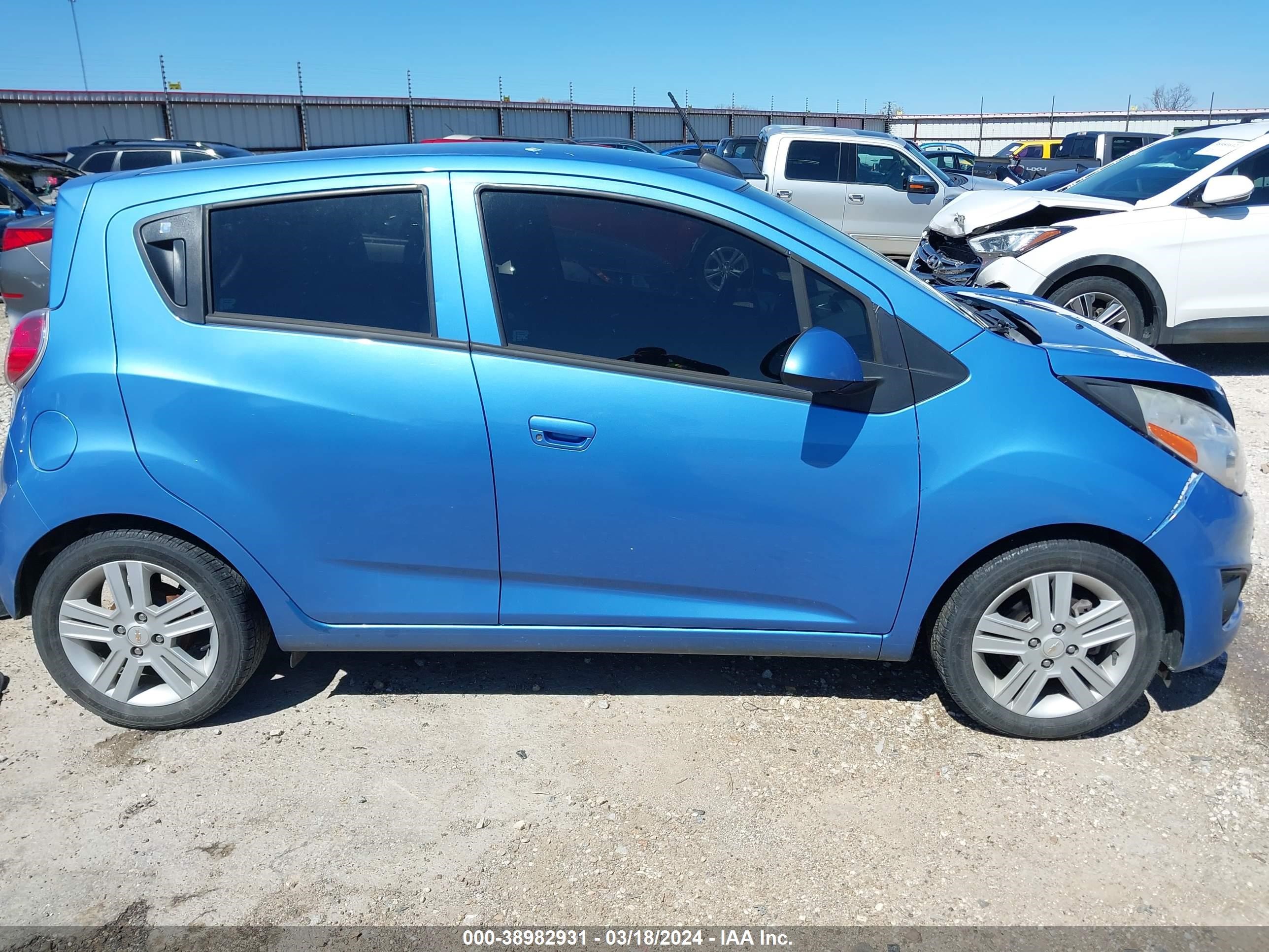 Photo 12 VIN: KL8CA6S95FC712433 - CHEVROLET SPARK 