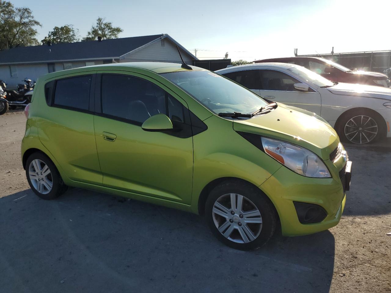 Photo 3 VIN: KL8CA6S9XDC551154 - CHEVROLET SPARK 