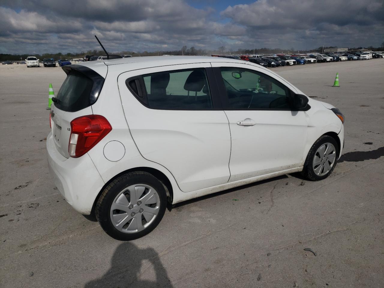 Photo 2 VIN: KL8CA6SA1GC601969 - CHEVROLET SPARK 