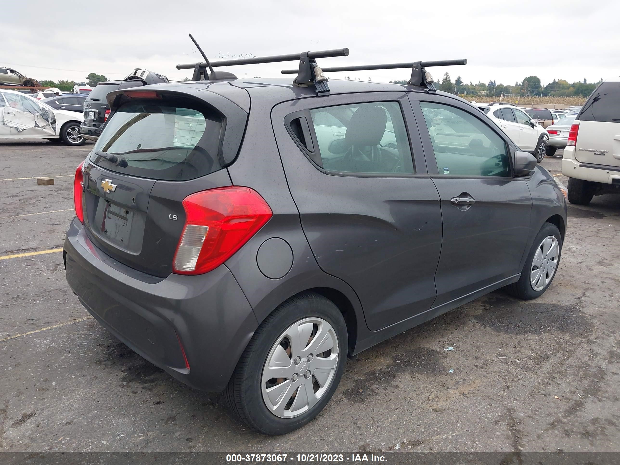 Photo 3 VIN: KL8CA6SA3GC585158 - CHEVROLET SPARK 