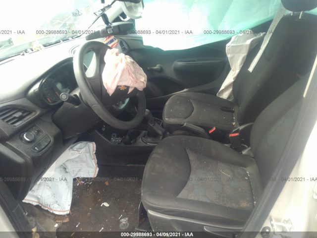 Photo 4 VIN: KL8CA6SA3HC710757 - CHEVROLET SPARK 