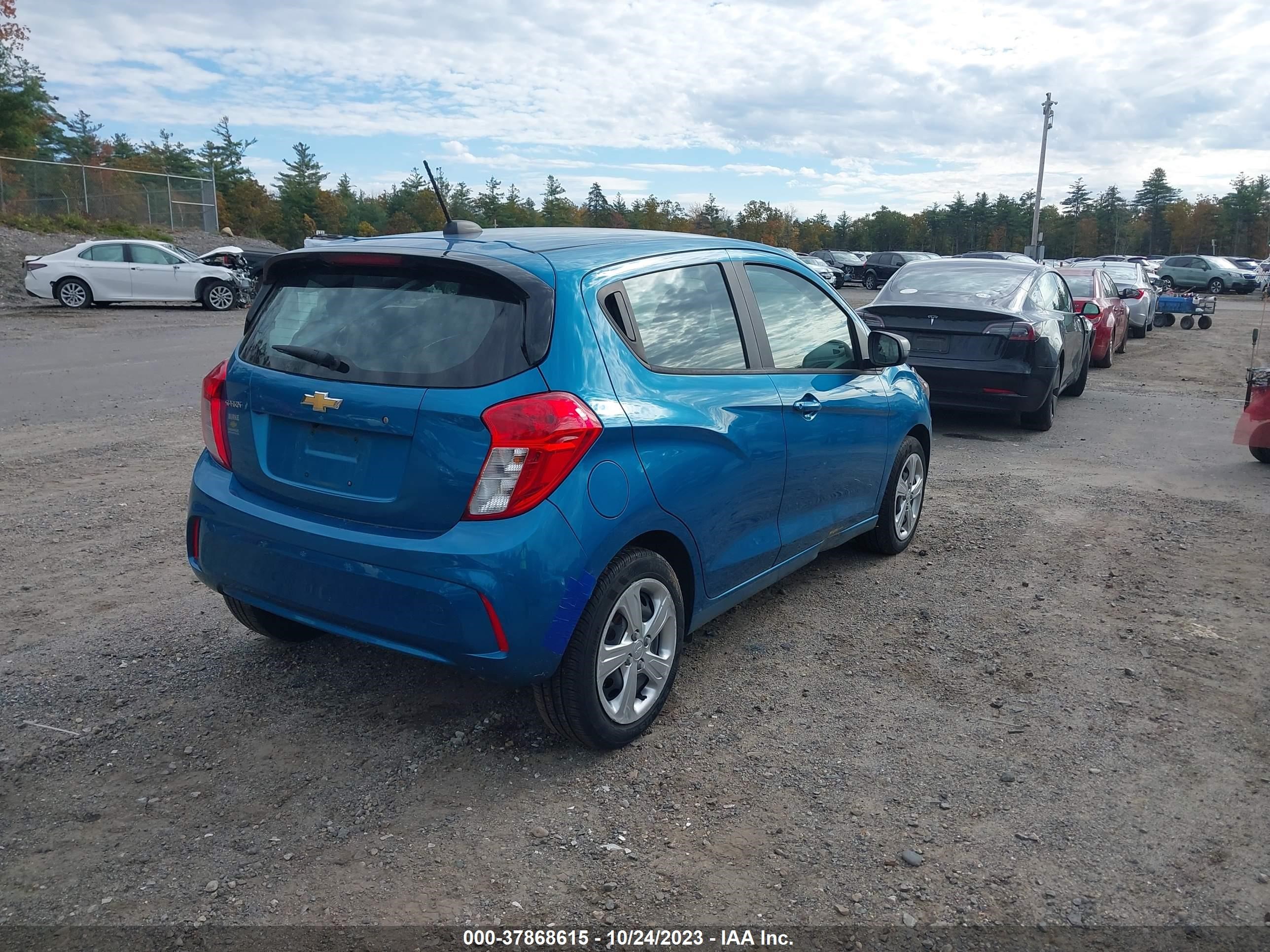 Photo 3 VIN: KL8CA6SA3LC427994 - CHEVROLET SPARK 